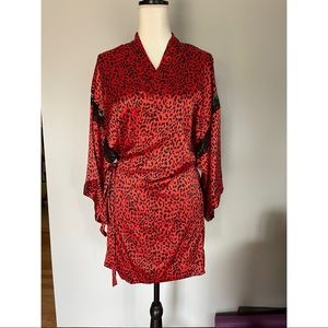 Victoria’s Secret leopard print kimono